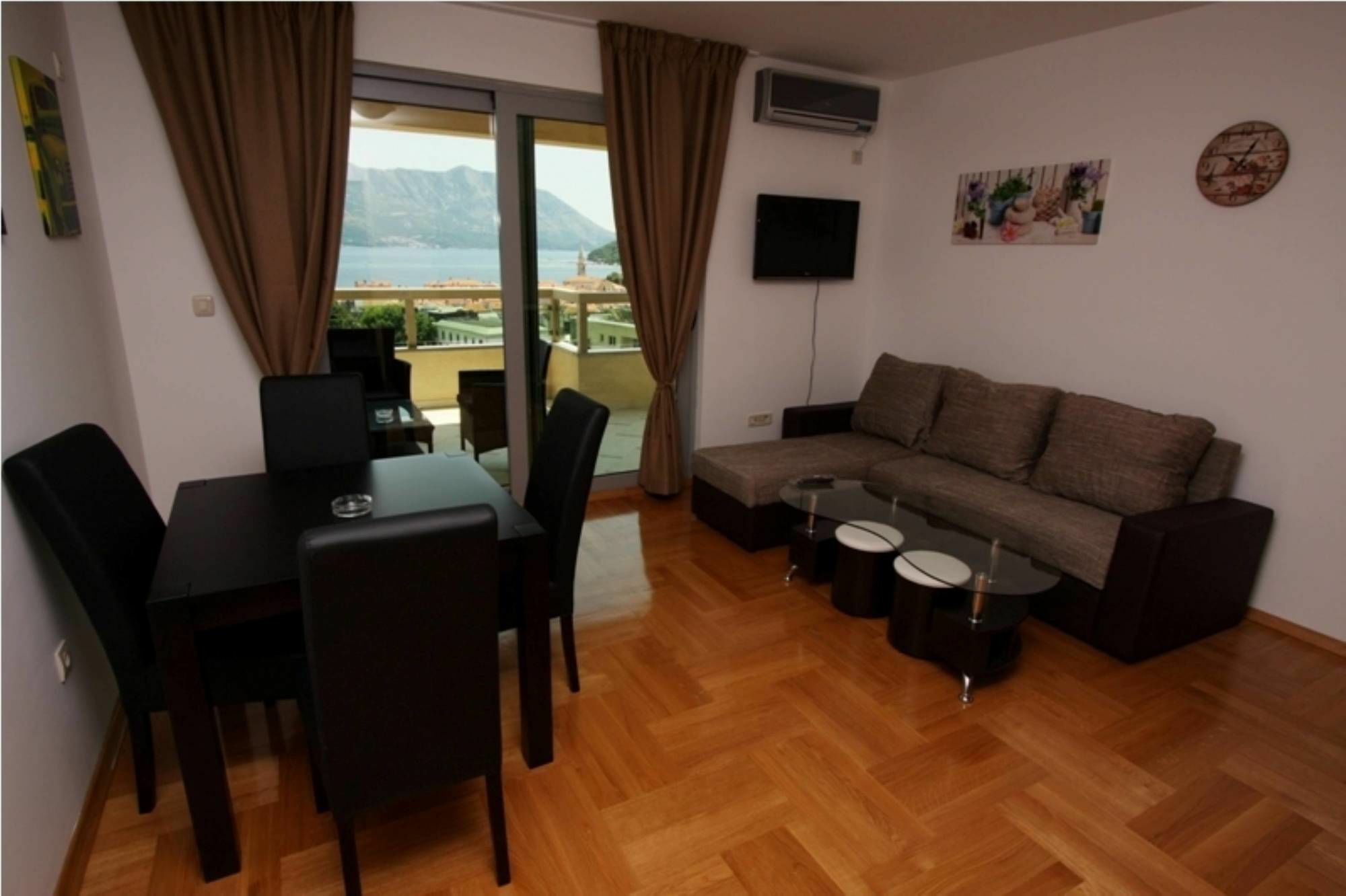 The Old Town Terrace Apartments بودفا المظهر الخارجي الصورة