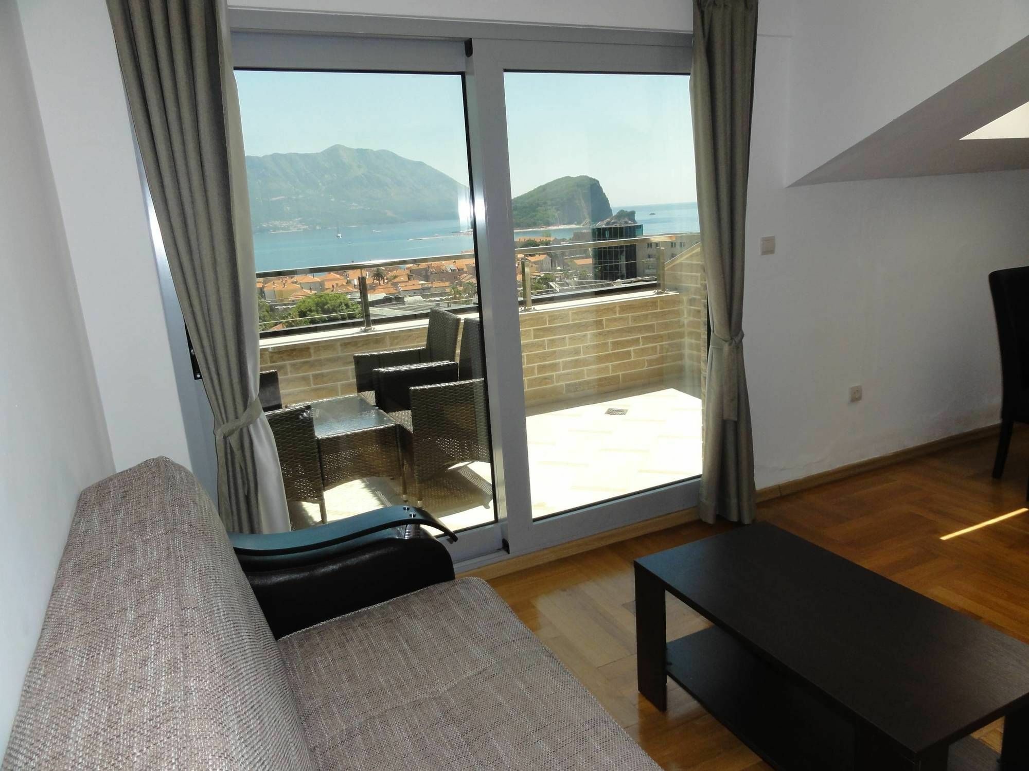 The Old Town Terrace Apartments بودفا المظهر الخارجي الصورة